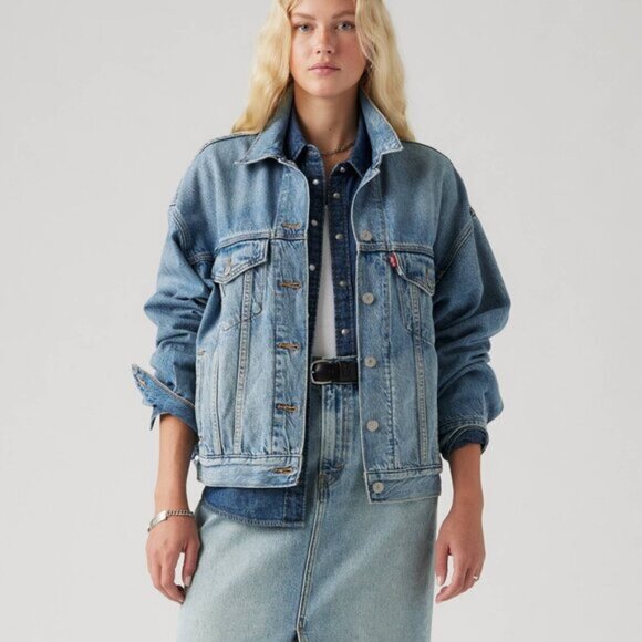 Levi's Trucker Jean Jacket Classic Size Large Light Blue Wash Denim Button Front - Picture 1 of 9